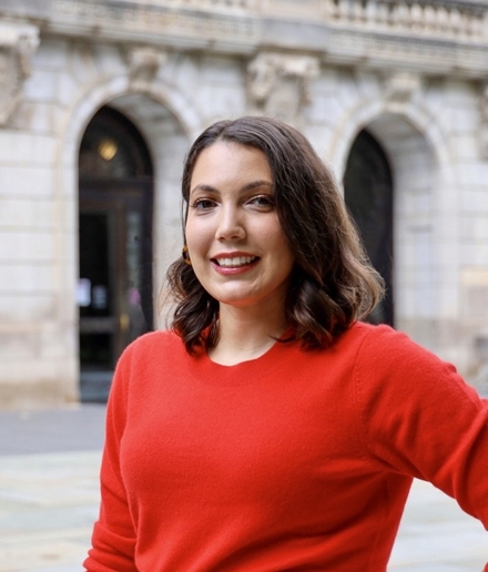 Ashleigh LoVette in front of Thompson Library