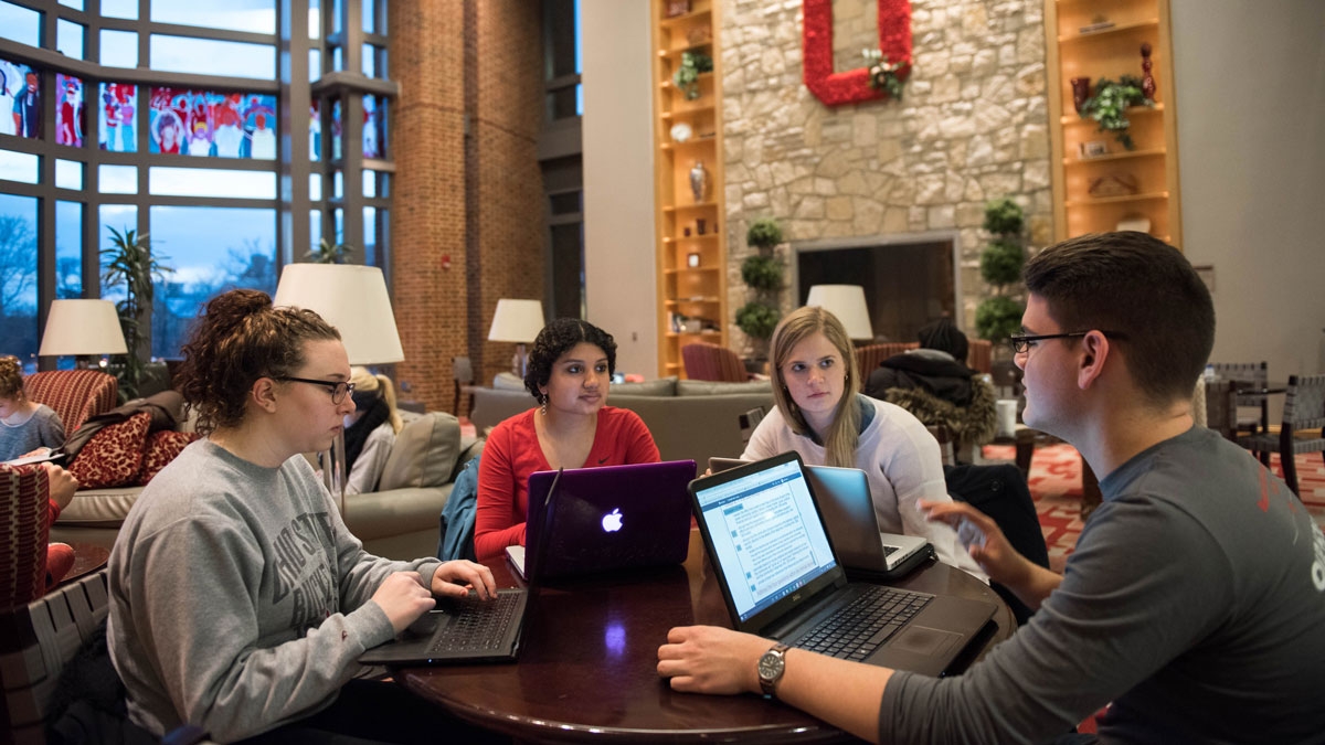 Ohio State students studying in the Ohio Union