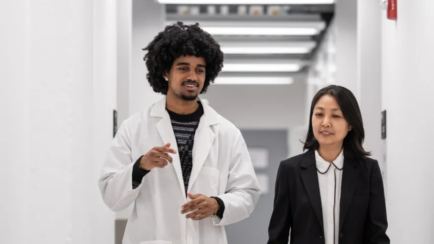 Emanuel Tewolde and Min-Ae Song