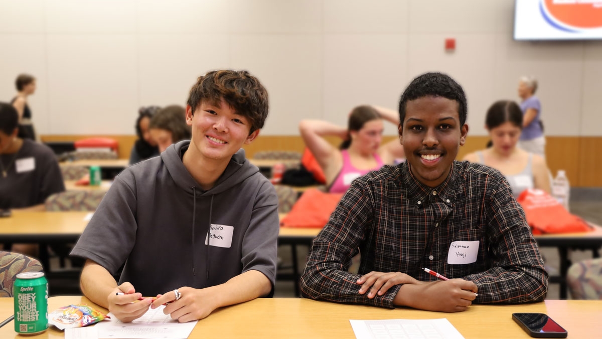 Two undergraduate students at orientation