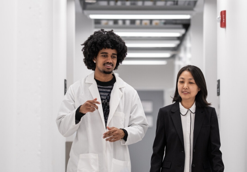 Emanuel Tewolde and Min-Ae Song